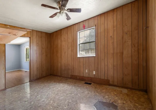 Photo 4 of Single family home for sale at 625 Ky 213, Jeffersonville, KY 40337 | MLS# 26023984 | Listing updated on 2026-09-19