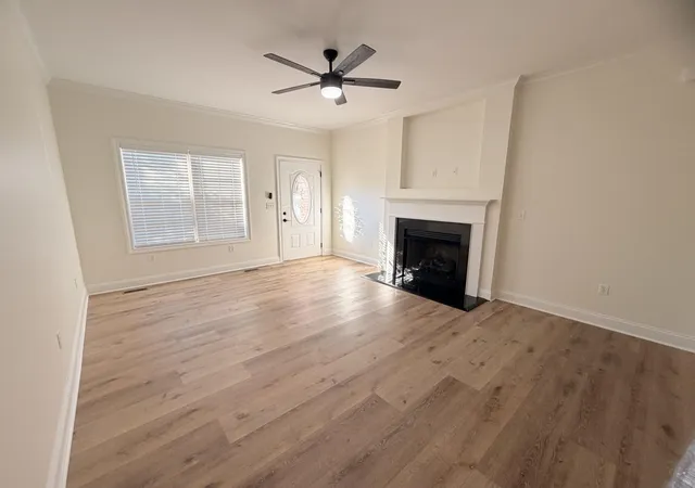 Listing Photo 5 - Condo for sale in building located at 114 Tuscany Ln, Frankfort, KY 40601