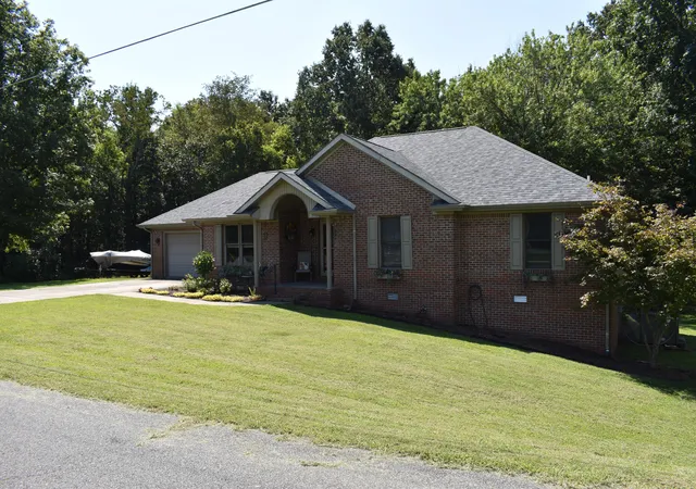 Photo 31 of Single family home for sale at 1875 Creekview Dr, Paducah, KY 42003 | MLS# 26024170 | Listing updated on 2026-09-03