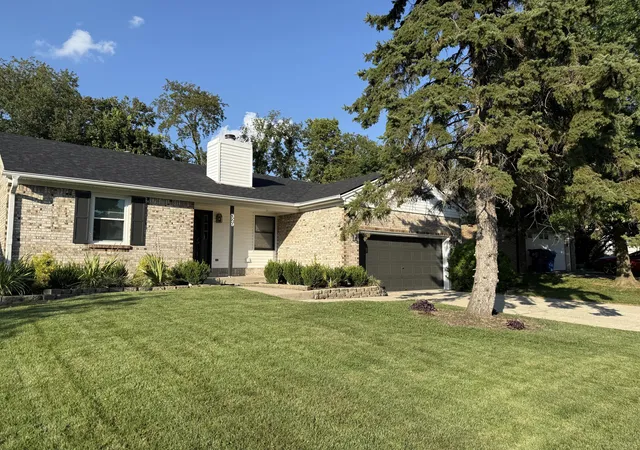 Single family home for sale at 329 Stonegate Way, Lexington, KY 40503 | MLS# 26024034