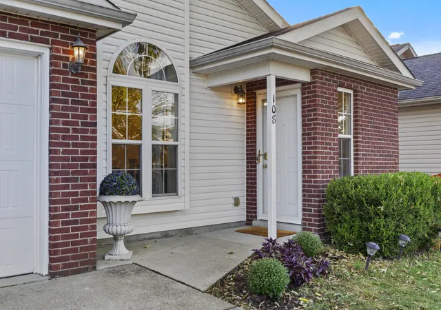 Photo 3 of Single family home for sale at 108 Olivia Dr, Nicholasville, KY 40356 | MLS# 26024685 | Listing updated on 2026-09-21