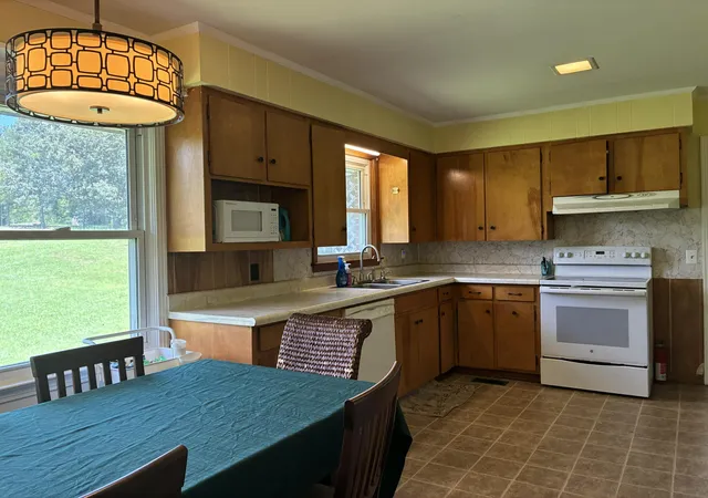 Photo 3 of Single family home for sale at 10362 Kentucky 121, New Concord, KY 42076 | MLS# 26024247 | Listing updated on 2026-09-12