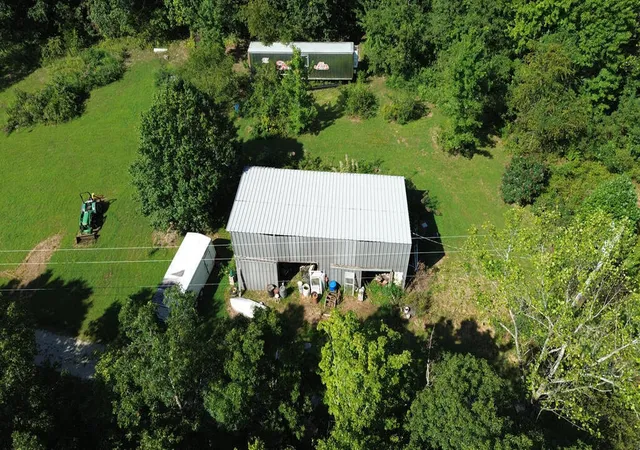 Photo 3 of House for sale at 250 Shovel Head Ln, Vanceburg, KY 41179 | MLS# 26023998 | Listing updated on 2026-09-03