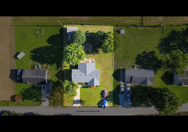 Photo 3 of Single family home for sale at 465 W Coleman Rd, Science Hill, KY 42553 | MLS# 26024004 | Listing updated on 2026-09-24