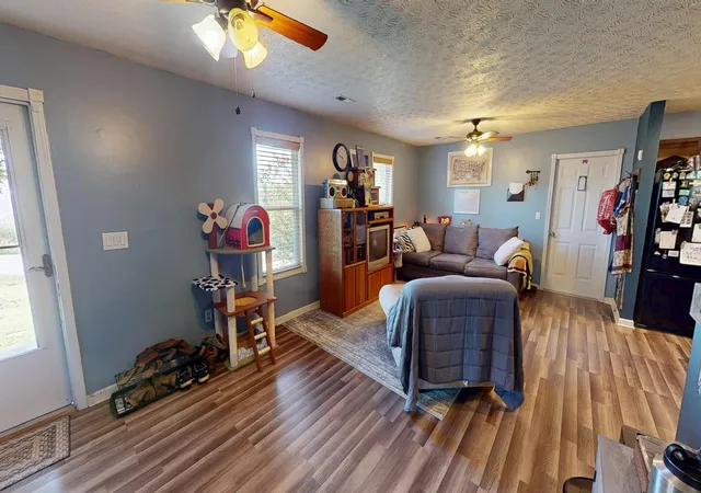 Photo 4 of Single family home for sale at 465 W Coleman Rd, Science Hill, KY 42553 | MLS# 26024004 | Listing updated on 2026-09-24