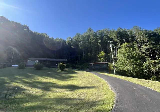 Photo 1 of Single family home for sale at 341 Long Branch Right Frk Rd, Arjay, KY 40902 | MLS# 26024009 | Listing updated on 2026-09-11