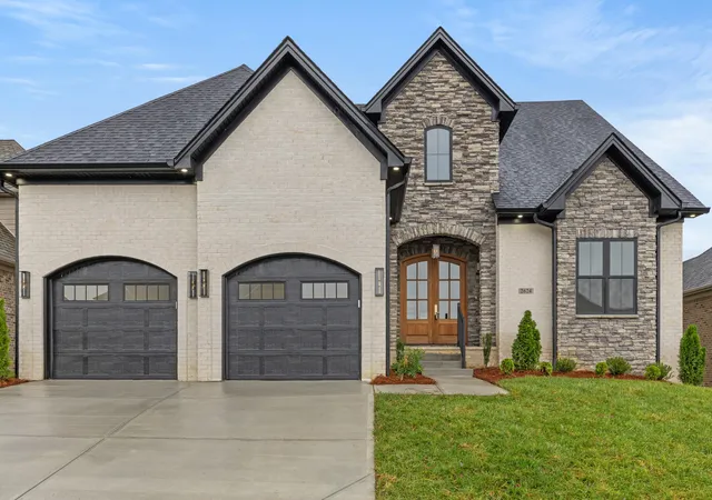 Photo 2 of Single family home for sale at 2624 Lucca Pl, Lexington, KY 40509 | MLS# 26024019 | Listing updated on 2026-10-23