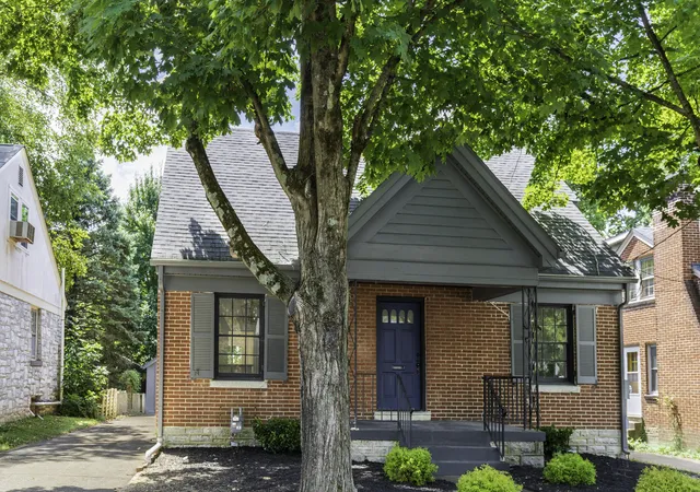 Photo 2 of Sale Pending at 154 Wabash Dr, Lexington, KY 40503 | MLS# 26024077 | Listing updated on 2026-09-03