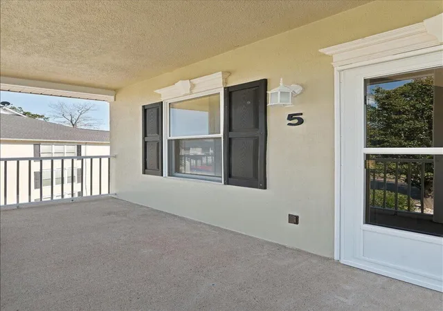 Photo 2 of Condo for sale at 572 Moon Bay Dr #5, Kuttawa, KY 42055 | MLS# 26024299 | Listing updated on 2026-09-04