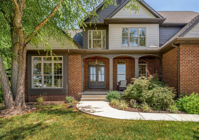 Photo 1 of Single family home for sale at 136 Seahawk Trl, Midway, KY 40347 | MLS# 26024375 | Listing updated on 2026-10-05