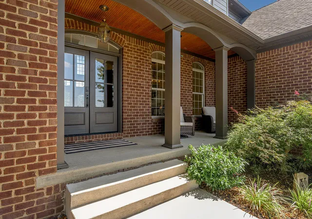 Photo 2 of Single family home for sale at 136 Seahawk Trl, Midway, KY 40347 | MLS# 26024375 | Listing updated on 2026-10-05
