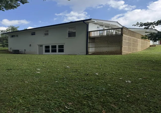 Photo 4 of Single family home for sale at 139 Malibu Dr, Owingsville, KY 40360 | MLS# 26024156 | Listing updated on 2026-10-09