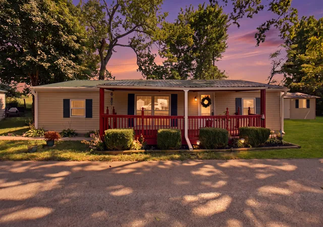 Photo 1 of Sale Pending at 1418 Old Railroad Rd, Nicholasville, KY 40356 | MLS# 26024044 | Listing updated on 2026-09-05