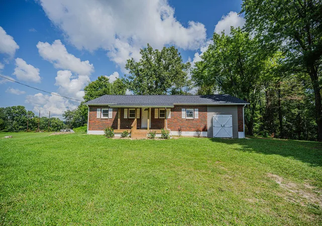Single family home for sale at 228 Belle Point Rd, Beattyville, KY 41311 | MLS# 26024106 | Listing updated on 2026-09-14