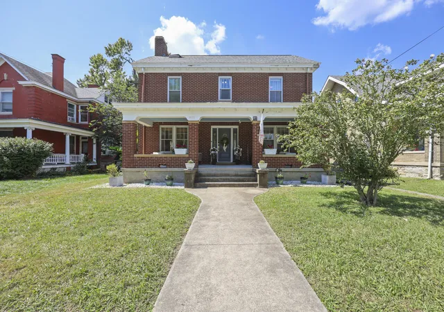 Single family home for sale at 207 S Miller St, Cynthiana, KY 41031 | MLS# 26024334