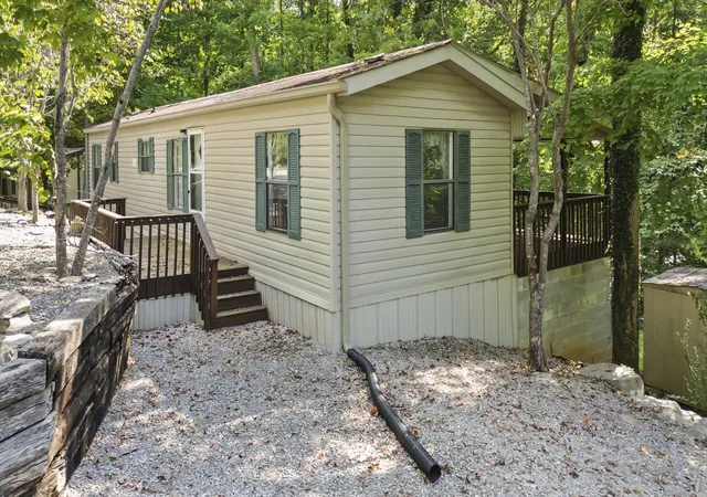 Photo 4 of Single family home for sale at 435 George Hardwick Rd, Bronston, KY 42518 | MLS# 26024096 | Listing updated on 2026-09-05