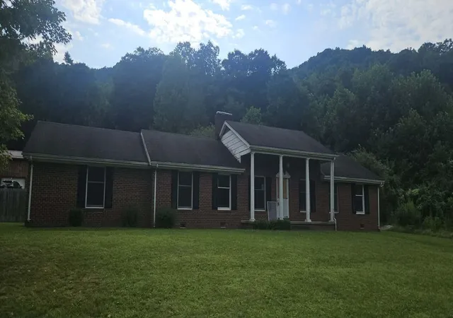 Photo 2 of Single family home for sale at 21267 State Hwy 190, Frakes, KY 40940 | MLS# 26024102 | Listing updated on 2026-09-03