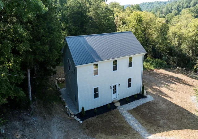 Photo 1 of Single family home for sale at 560 Meece Rd, Somerset, KY 42501 | MLS# 26024144 | Listing updated on 2026-09-14