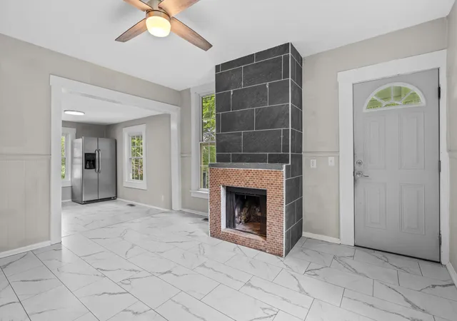 Photo 2 of Single family home for sale at 707 Woodland Ave, Frankfort, KY 40601 | MLS# 26024895 | Listing updated on 2026-09-17