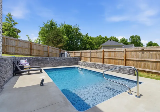 Photo 1 of Single family home for sale at 112 Wisteria Ln, Frankfort, KY 40601 | MLS# 26024099 | Listing updated on 2026-10-14