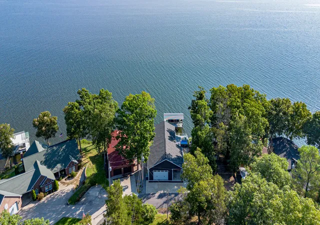 Photo 4 of Single family home for sale at 185 Arthur Ct, Gilbertsville, KY 42044 | MLS# 26024251 | Listing updated on 2026-09-03