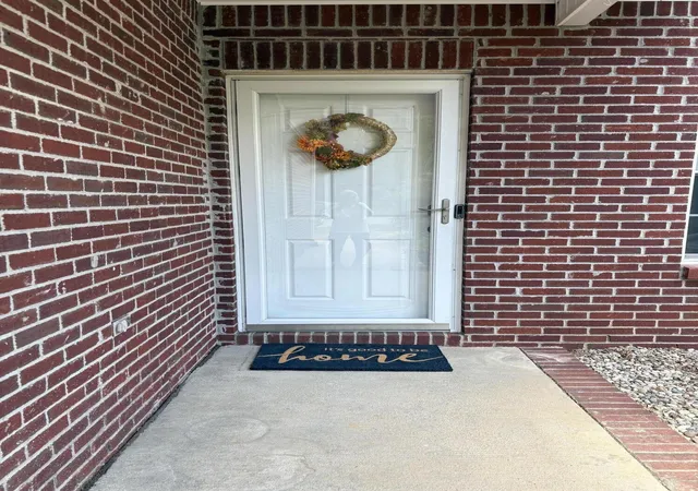 Photo 2 of Single family home for sale at 213 Skyline Dr, Georgetown, KY 40324 | MLS# 26024848 | Listing updated on 2026-10-22