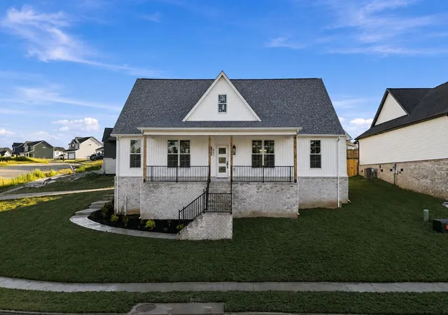 Photo 1 of Single family home for sale at 401 Krauss Dr, Nicholasville, KY 40356 | MLS# 26024075 | Listing updated on 2026-09-21
