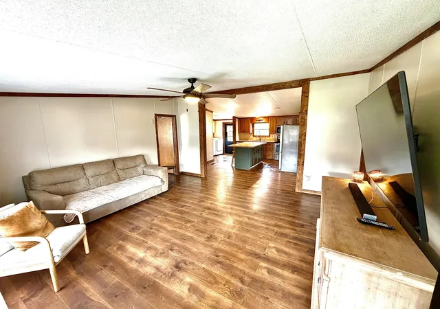 Photo 3 of Single family home for sale at 112 Speed Dr, Corbin, KY 40701 | MLS# 26024083 | Listing updated on 2026-09-23