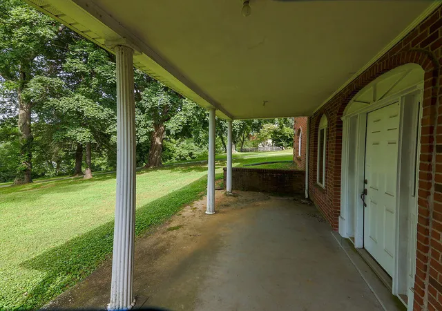 Photo 2 of Single family home for sale at 8804 Watterson Trl, Louisville, KY 40299 | MLS# 26025085 | Listing updated on 2026-09-11
