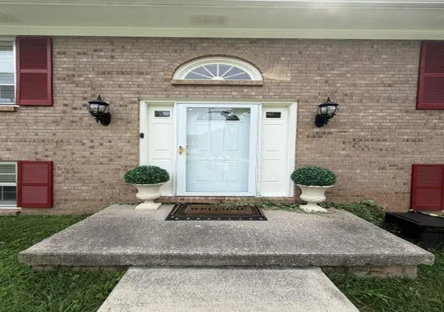 Photo 3 of Single family home for sale at 3924 Gladman Way, Lexington, KY 40514 | MLS# 26025586 | Listing updated on 2026-10-13