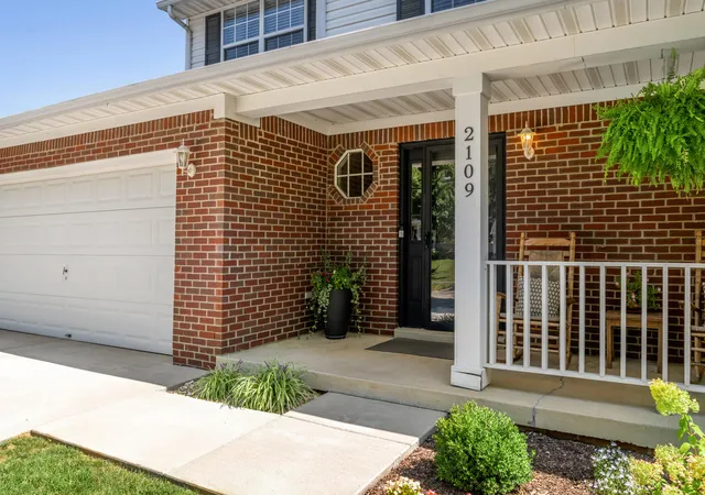 Photo 4 of Sale Pending at 2109 Walsh Ct, Lexington, KY 40509 | MLS# 26024125 | Listing updated on 2026-09-05