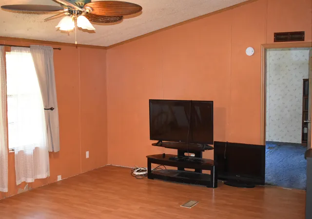 Photo 24 of Single family home for sale at 214 Arizona St, Paducah, KY 42003 | MLS# 26024149 | Listing updated on 2026-09-02