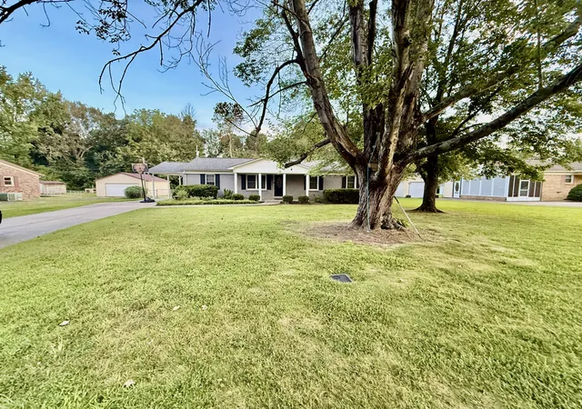 Photo 1 of Sale Pending at 153 Southern Hts, Mayfield, KY 42066 | MLS# 26024533 | Listing updated on 2026-09-10