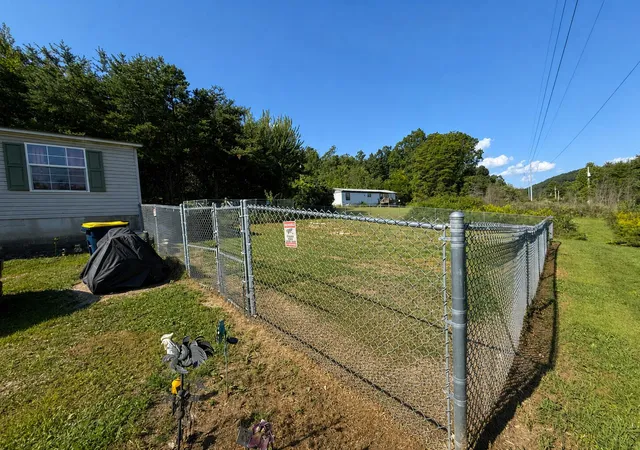 Photo 3 of Single family home for sale at 2290 Lambert Rd, Berea, KY 40403 | MLS# 26024195 | Listing updated on 2026-09-03