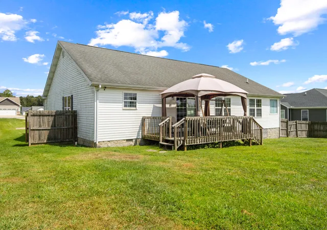 Photo 3 of Single family home for sale at 3403 Barbourville Rd, London, KY 40744 | MLS# 26024161 | Listing updated on 2026-09-02