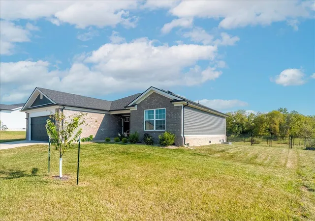 Photo 2 of Sale Pending at 109 Stillwater Dr, Berea, KY 40403 | MLS# 26024141 | Listing updated on 2026-10-13