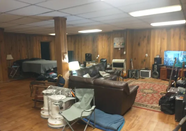 Photo 2 of Multi family home for sale at 135 E Broadway St, Winchester, KY 40391 | MLS# 26024167 | Listing updated on 2026-09-03