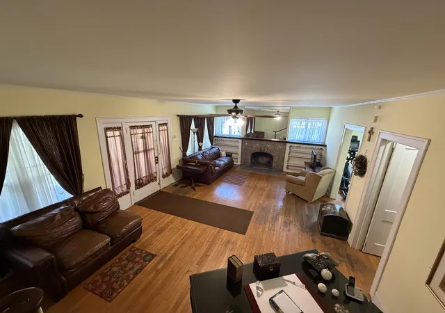 Photo 3 of Single family home for sale at 522 N Main St, Harlan, KY 40831 | MLS# 26024164 | Listing updated on 2026-09-10