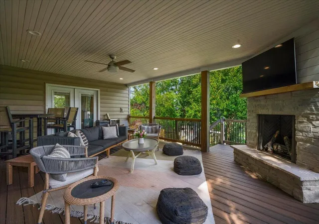 Photo 2 of Single family home for sale at 2390 Heather Way, Lexington, KY 40503 | MLS# 26024221 | Listing updated on 2026-10-20