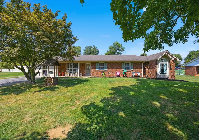 Photo 1 of Single family home for sale at 419 Bohon Rd, Harrodsburg, KY 40330 | MLS# 26024291 | Listing updated on 2026-09-12