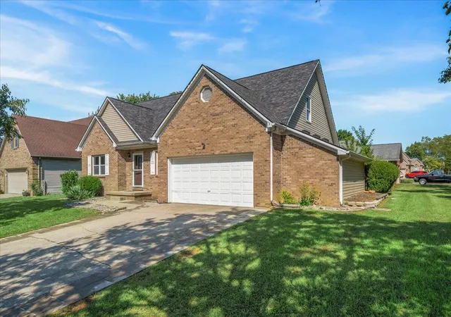 Photo 2 of Single family home for sale at 3581 Indian Summer Trl, Lexington, KY 40509 | MLS# 26024646 | Listing updated on 2026-09-29