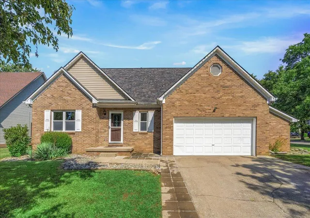 Photo 3 of Single family home for sale at 3581 Indian Summer Trl, Lexington, KY 40509 | MLS# 26024646 | Listing updated on 2026-09-29