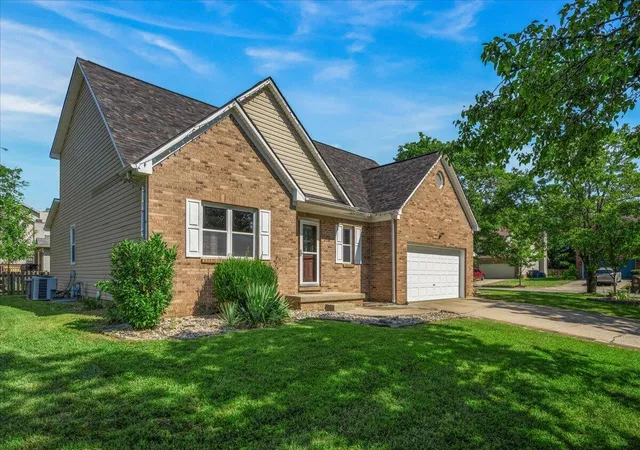 Photo 4 of Single family home for sale at 3581 Indian Summer Trl, Lexington, KY 40509 | MLS# 26024646 | Listing updated on 2026-09-29