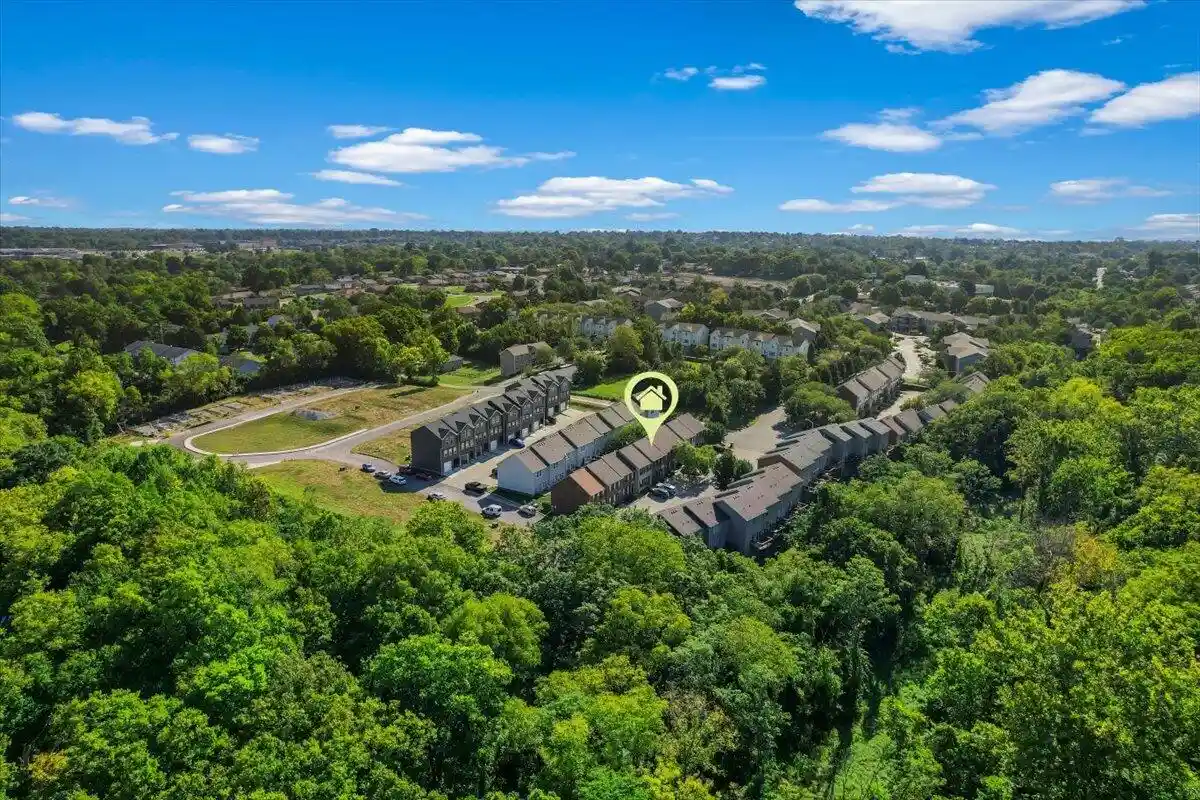 Listing Photo 40 - Condo for sale in 1145 Appian Xing Wy located at 1145 Appian Xing Wy, Lexington, KY 40517 - Unit #205