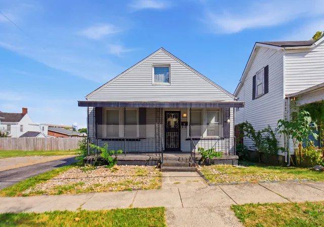 Photo 1 of Single family home for sale at 5 S Burns Ave, Winchester, KY 40391 | MLS# 26024165 | Listing updated on 2026-09-04