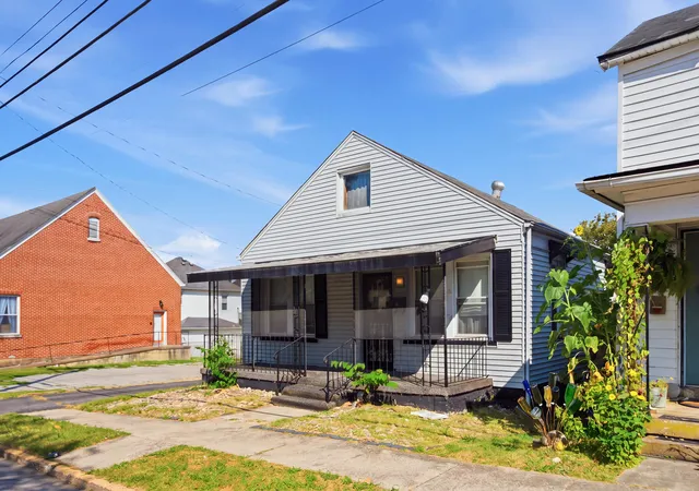 Photo 2 of Single family home for sale at 5 S Burns Ave, Winchester, KY 40391 | MLS# 26024165 | Listing updated on 2026-09-04
