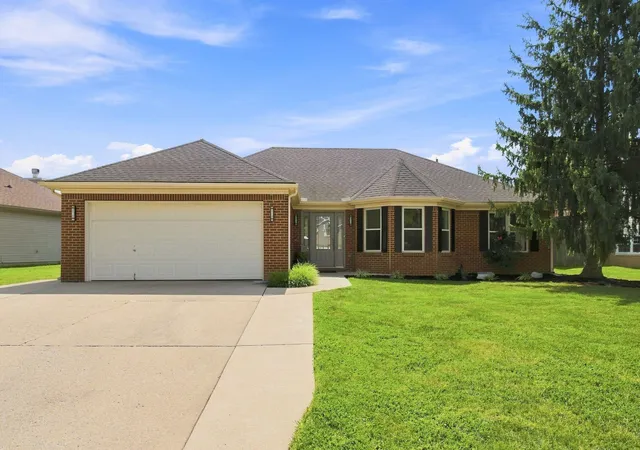 Photo 2 of Single family home for sale at 568 Southbrook Dr, Nicholasville, KY 40356 | MLS# 26024193 | Listing updated on 2026-09-26