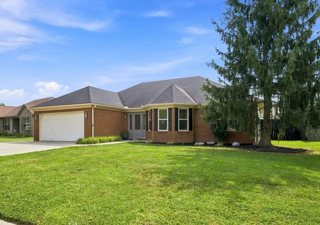 Photo 3 of Single family home for sale at 568 Southbrook Dr, Nicholasville, KY 40356 | MLS# 26024193 | Listing updated on 2026-09-26
