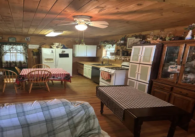 Photo 2 of Single family home for sale at 532 Twin Oaks Rd, Wellington, KY 40387 | MLS# 26024172 | Listing updated on 2026-09-03