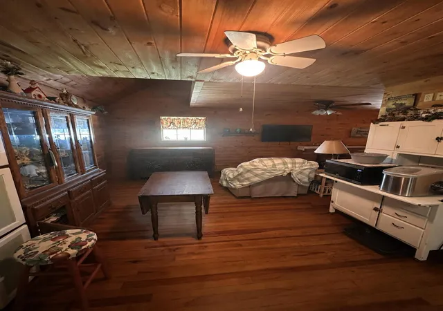 Photo 4 of Single family home for sale at 532 Twin Oaks Rd, Wellington, KY 40387 | MLS# 26024172 | Listing updated on 2026-09-03
